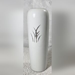 Norcrest Fine China Vase With Gold And Silver Wheat Design